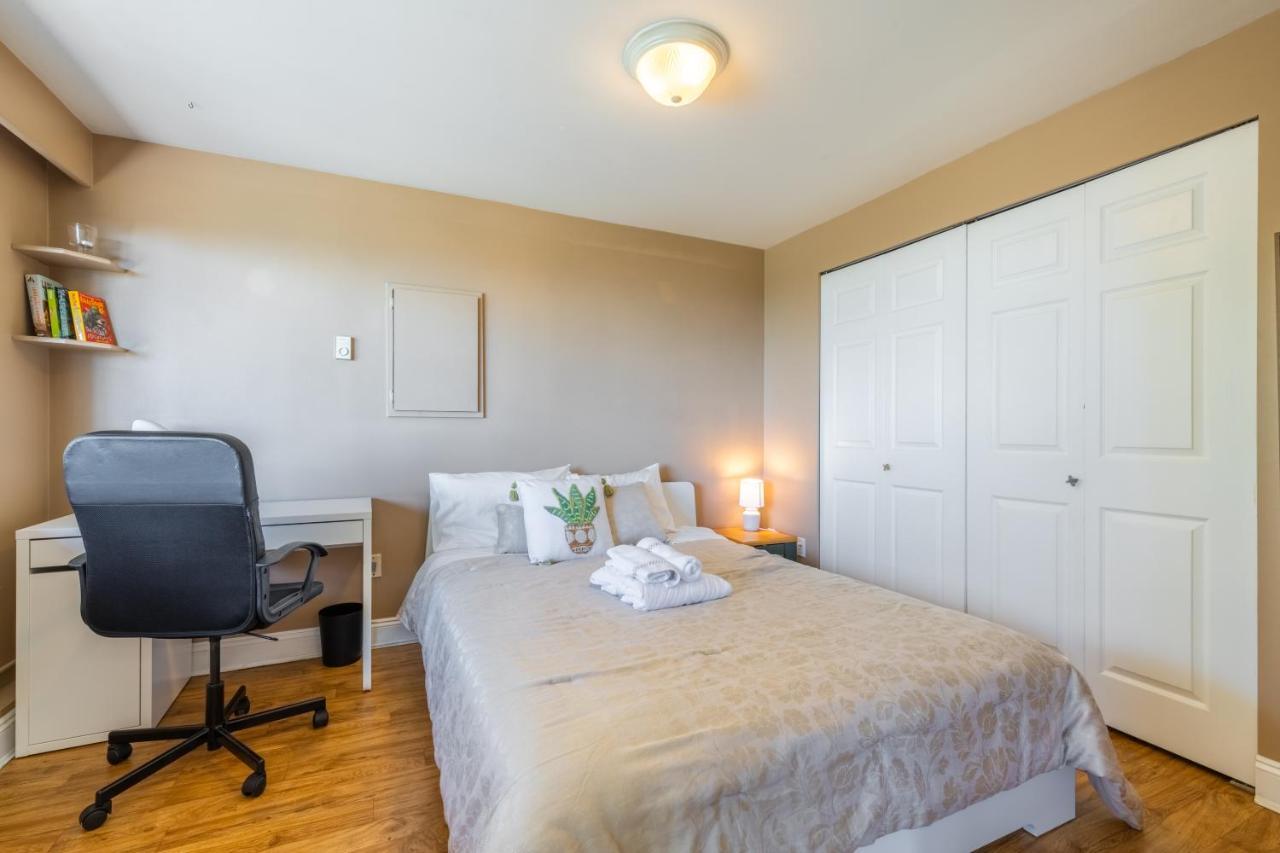 Two Bedroom With Amazing Ocean View North Vancouver Exterior photo