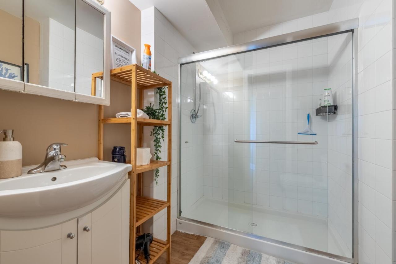 Two Bedroom With Amazing Ocean View North Vancouver Exterior photo
